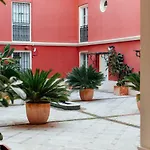 Wide With Terrace- 2Bd 1Bth- Santa Cruz